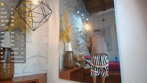 itszairen online show from April 2026 05:19:02 AM