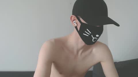 Snapshot of itz_xfynn chatting on March 2026 09:25:01 AM FYNN online show from March 2026 09:25:01 AM