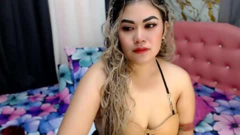 Snapshot of itzcammie chatting on July 2026 08:39:02 AM Cammie online show from July 2026 08:39:02 AM