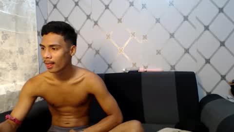 Snapshot of itzme_urboy chatting on April 2026 01:14:02 AM itzme_urboy online show from April 2026 01:14:02 AM