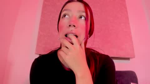 Ivonne  online show from March 2026 03:26:01 PM