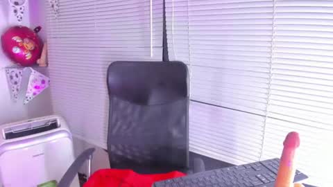 ivymilleer online show from July 2026 03:23:01 AM