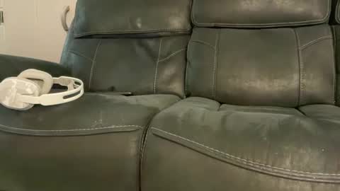 iwantyounow42069 online show from April 2026 01:20:01 PM