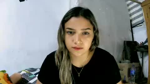 Snapshot of izzy_32 chatting on May 2026 07:30:02 PM izzy_32 online show from May 2026 07:30:02 PM
