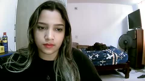 Snapshot of izzy_32 chatting on August 2026 07:56:01 PM izzy_32 online show from August 2026 07:56:01 PM