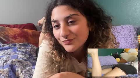 Hazel online show from December 2025 04:51:01 AM