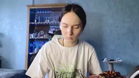 Alice online show from November 2025 06:24:02 AM