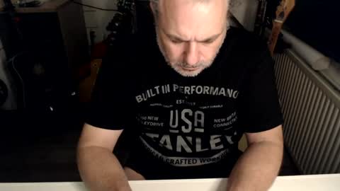 Jack independent model  online show from June 2026 10:32:01 PM