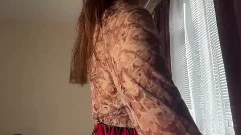 Lillian online show from June 2026 05:17:01 AM