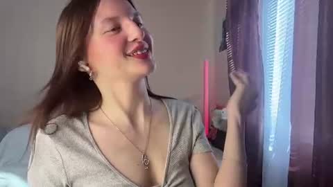 Snapshot of jaclynmalcolm chatting on June 2026 05:09:01 AM Lillian online show from June 2026 05:09:01 AM