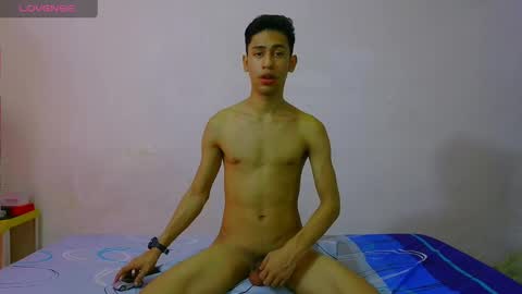 Snapshot of jacob_wolf_xxx chatting on April 2026 12:32:01 AM jacob online show from April 2026 12:32:01 AM