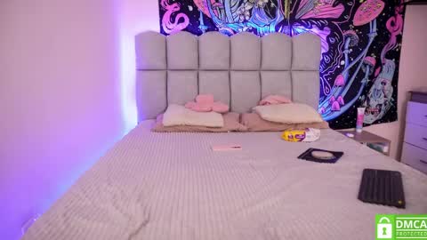   online show from April 2026 09:52:01 PM