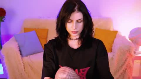 jade_castle online show from April 2026 05:31:02 PM