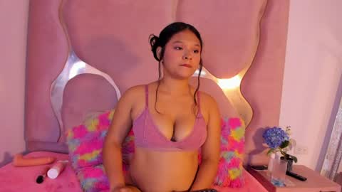 jade_ht online show from July 2026 09:43:01 PM