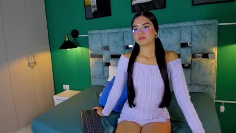 jade_lovv online show from March 2026 07:52:01 PM