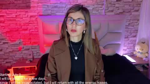 jade white  online show from July 2026 01:08:02 PM