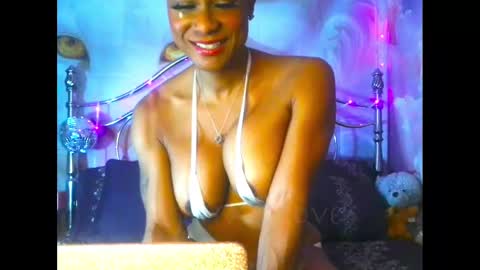 Jade Cumgill online show from January 2025 04:33:01 PM