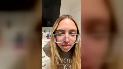 jademonroe0522 online show from June 2026 09:21:02 AM