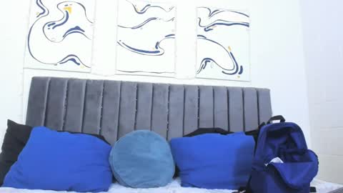 Hi guys im new 3 online show from February 2025 01:00:01 AM