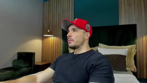 jakestone_1 online show from December 2025 01:24:01 AM