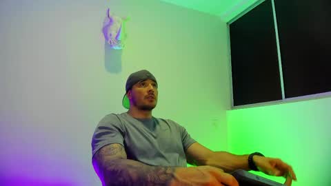 jakestone_1 online show from May 2026 07:19:02 PM
