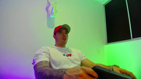 jakestone_1 online show from May 2026 06:50:02 PM