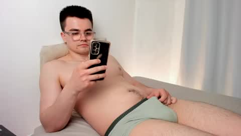 Hey there Im Jame online show from April 2026 06:37:01 PM