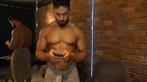 Snapshot of james_axel chatting on January 2026 01:48:02 PM James Axel online show from January 2026 01:48:02 PM