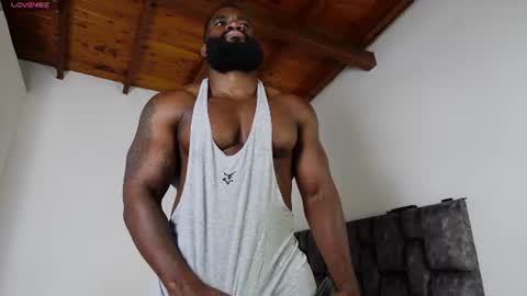 Snapshot of james_bbcmuscle chatting on June 2026 11:24:01 PM James BBC online show from June 2026 11:24:01 PM