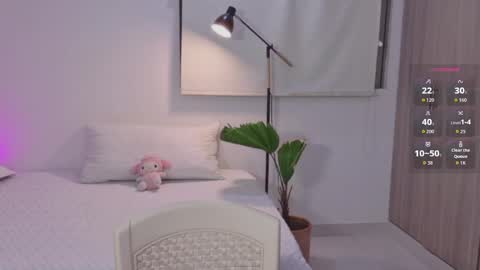 Snapshot of jamess_blanco chatting on May 2026 12:28:02 AM jamess_blanco online show from May 2026 12:28:02 AM