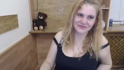 janaloveli online show from April 2026 07:53:01 PM