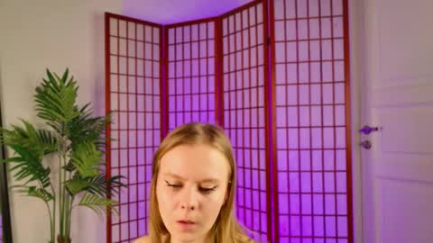 jane_westt online show from March 2026 01:40:02 PM