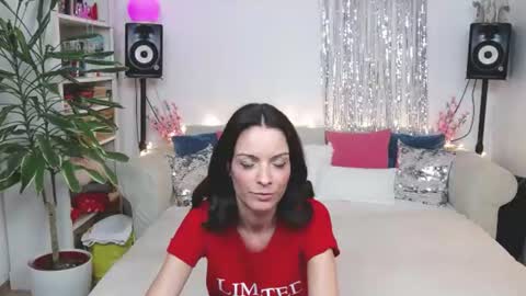 JaneDejay online show from June 2026 07:13:01 PM
