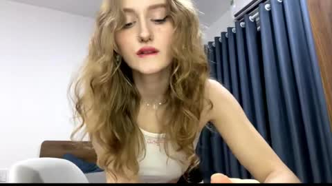 Janie online show from April 2026 06:41:01 PM