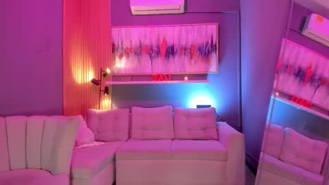 Janinne  online show from March 2026 11:04:01 AM