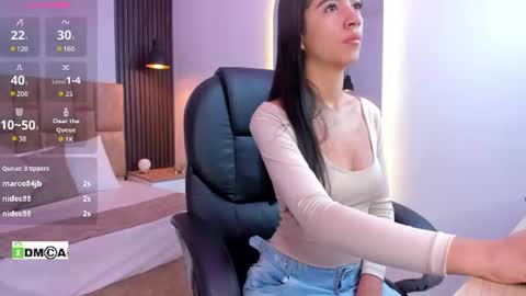 Snapshot of jasmin_adams chatting on June 2026 01:17:02 PM Jasmin online show from June 2026 01:17:02 PM