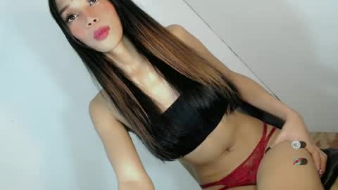 Snapshot of jasmine_on_live chatting on June 2026 02:05:01 AM CUTE JANNA online show from June 2026 02:05:01 AM