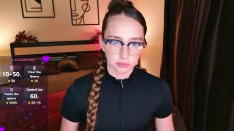 Snapshot of jasminelorens chatting on July 2026 05:02:01 AM Jasmine online show from July 2026 05:02:01 AM
