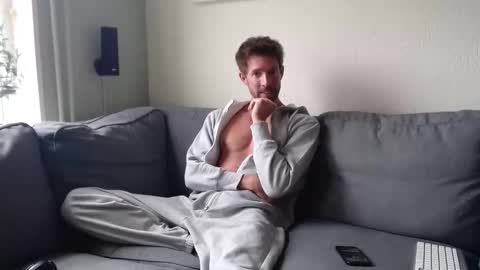 Snapshot of jasonberg29 chatting on February 2026 01:37:02 PM Jason online show from February 2026 01:37:02 PM