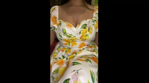 Jassmina  online show from April 2026 09:18:02 PM