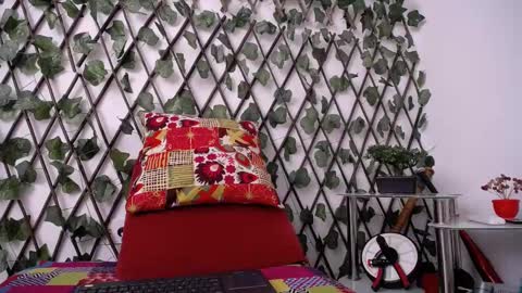 JKing  online show from October 2025 01:17:02 PM