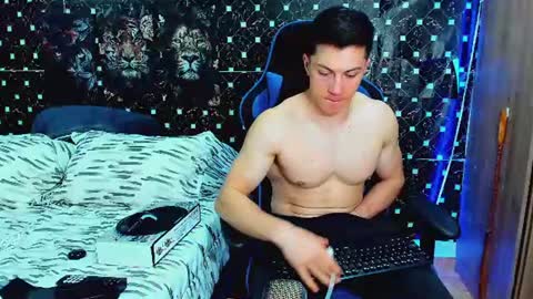 Javier online show from July 2026 06:04:02 AM