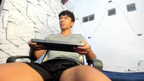 Snapshot of jay_aalvarez chatting on February 2026 10:40:01 AM Jay online show from February 2026 10:40:01 AM