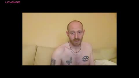 jefffouille51 online show from April 2026 08:57:01 PM