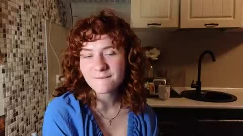 Snapshot of jelly_cherry chatting on June 2026 12:32:02 AM Emily online show from June 2026 12:32:02 AM