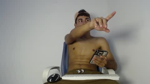 jenfrysuarez online show from February 2026 10:30:02 PM