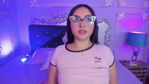 Jenifer  online show from April 2026 07:42:01 PM