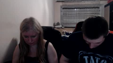Snapshot of jenisandpeter chatting on June 2026 07:07:01 PM JenisAndPeter online show from June 2026 07:07:01 PM