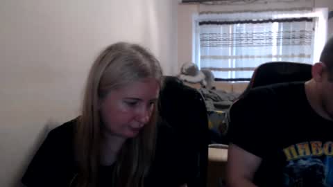 Snapshot of jenisandpeter chatting on June 2026 05:49:02 PM JenisAndPeter online show from June 2026 05:49:02 PM