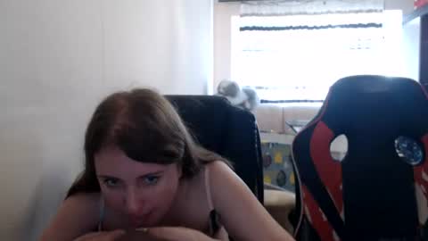 Snapshot of jenisandpeter chatting on July 2026 03:03:02 PM JenisAndPeter online show from July 2026 03:03:02 PM
